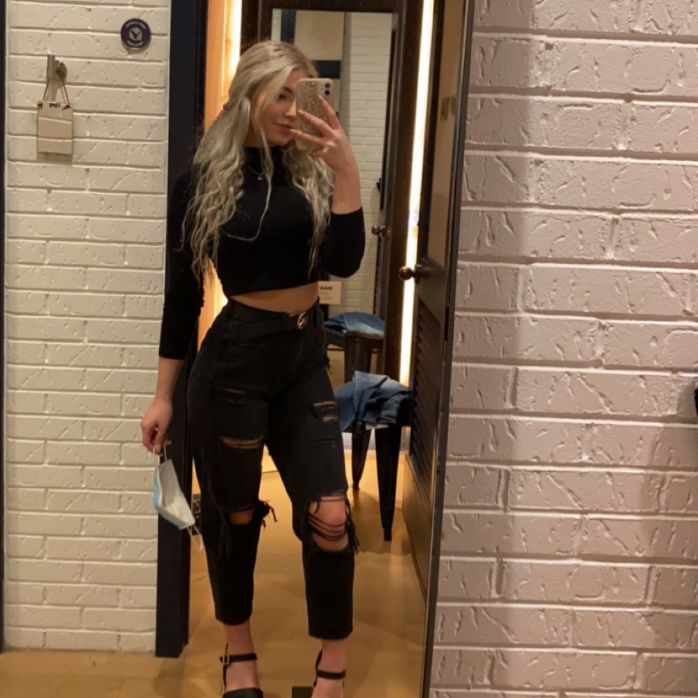 Meet your Posher, Emma